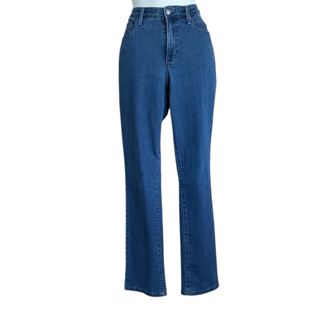Charter Club Jeans Women's 10 Blue EUC Lexington Straight Leg Hi-Rise Med Wash